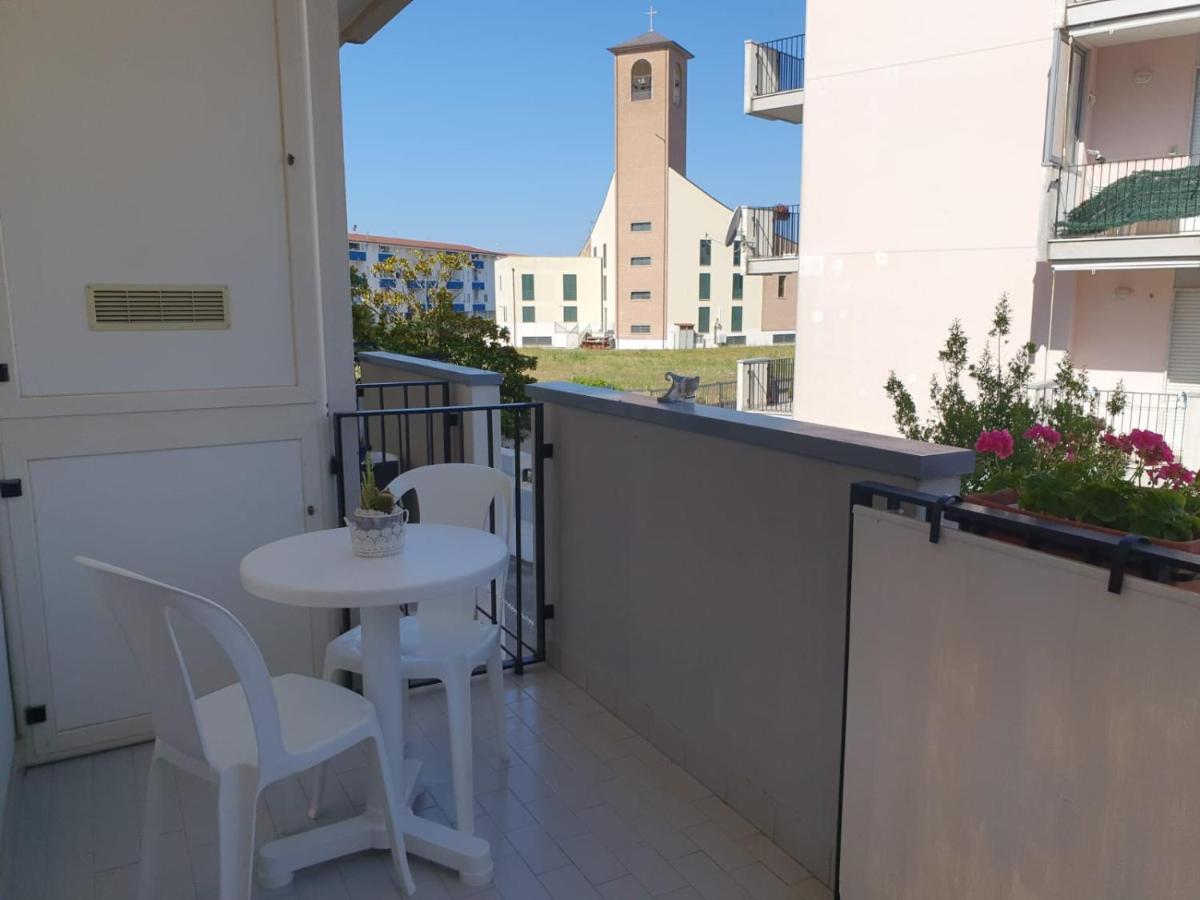 Calypso Bed And Beach Paestum Exterior photo